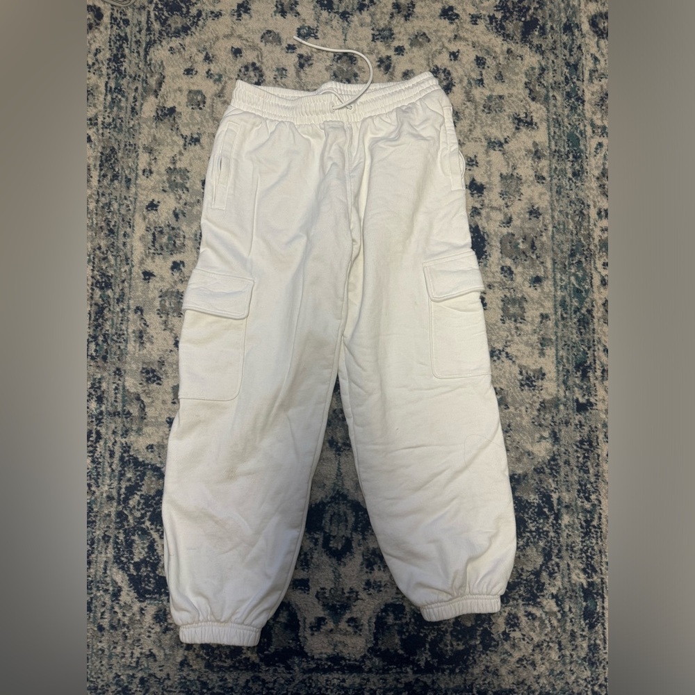 White Aritzia cargo sweats